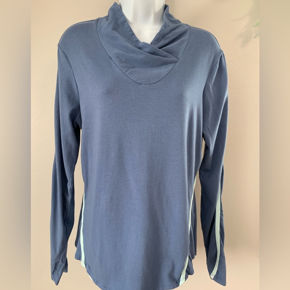 Te Verde Long Sleeve Lounge/Athletic Top